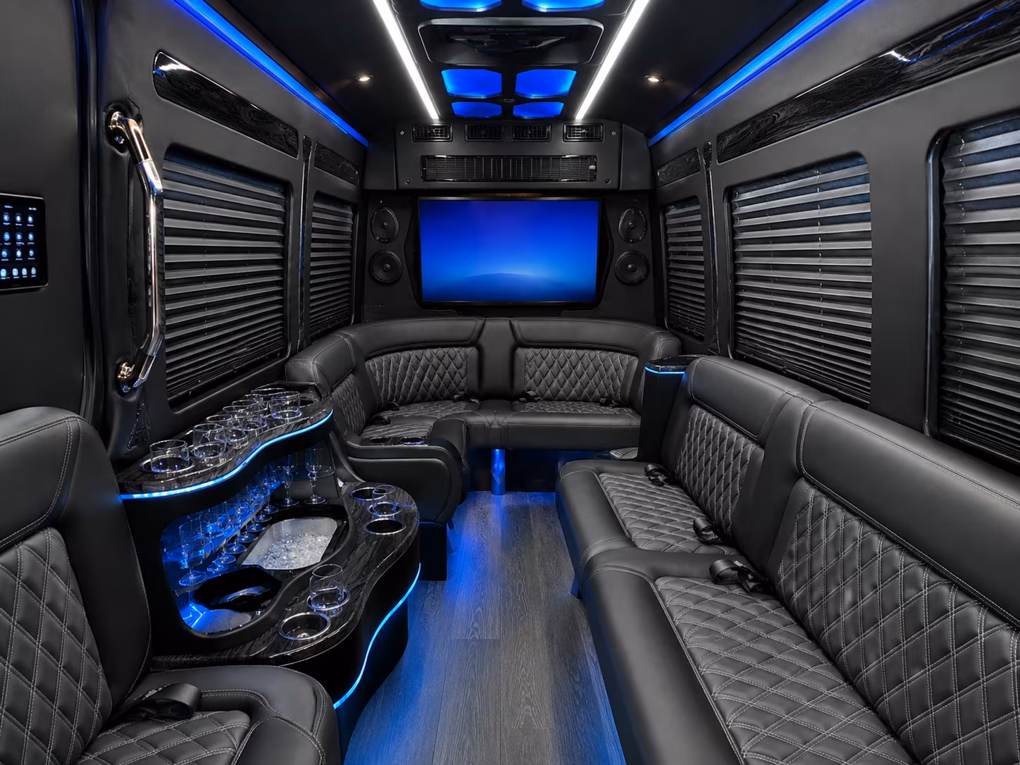 it just got easier to book de la salle and carondelet prom transportation