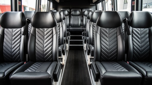 18 passenger minibus rental antioch